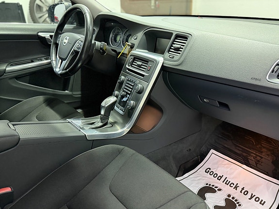 Volvo V60 9 of 13