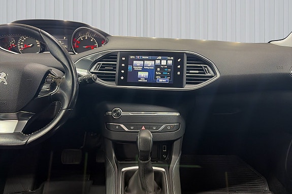 Peugeot 308 SW 11 of 20