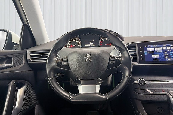Peugeot 308 SW 13 of 20