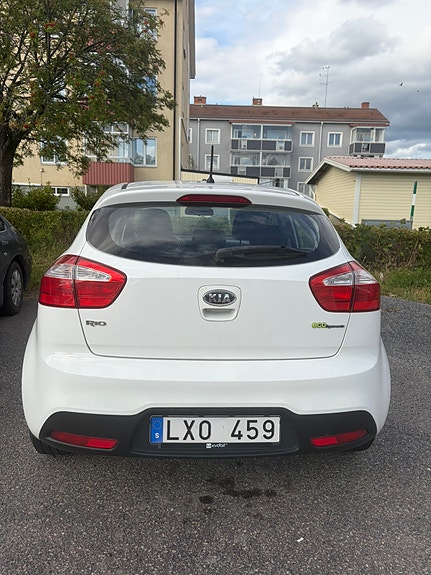 Kia Rio 3 of 6