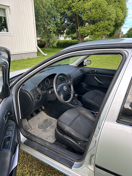 Volkswagen Golf IV 5 of 7
