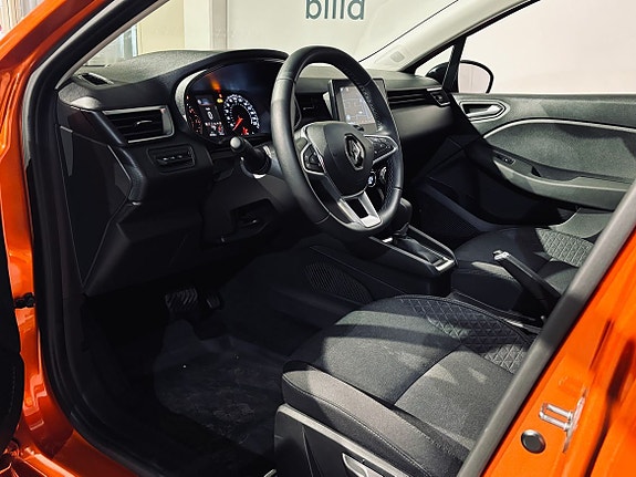 Renault Clio 12 of 18