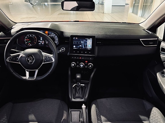 Renault Clio 10 of 18