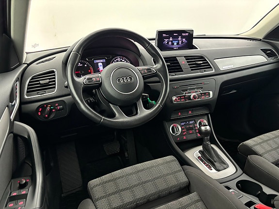 Audi Q3 9 of 20