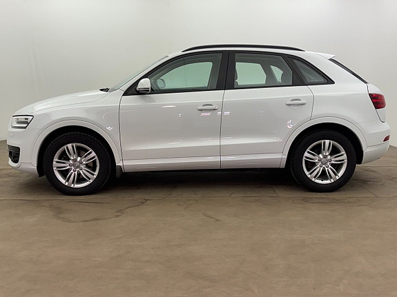 Audi Q3 2 of 20