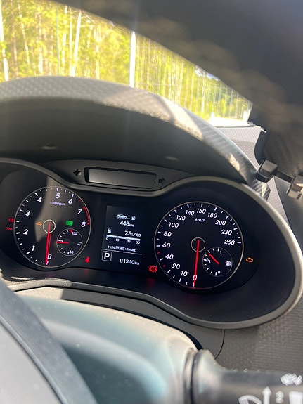 Hyundai Veloster 6 of 13