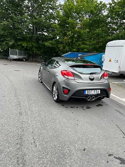 Hyundai Veloster 5 of 13