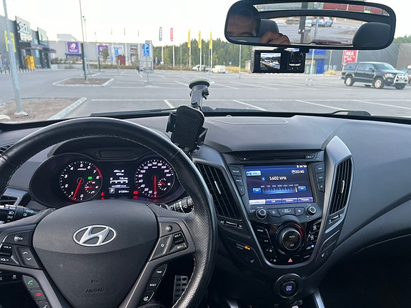 Hyundai Veloster 12 of 13