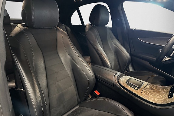 Mercedes-Benz E300 e 11 of 23
