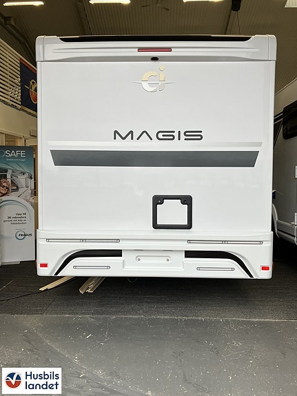 CI MAGIS 82 XT 3 of 18