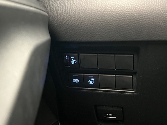 Toyota Yaris 12 of 27