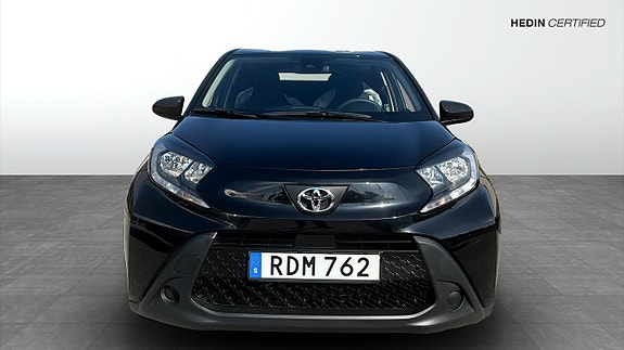 Toyota Aygo X 8 of 9