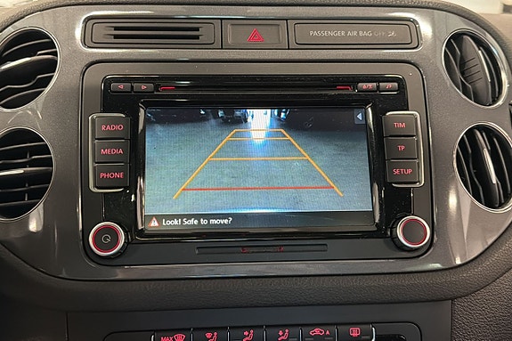 Volkswagen Tiguan 13 of 23