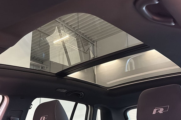 Volkswagen Tiguan 17 of 23