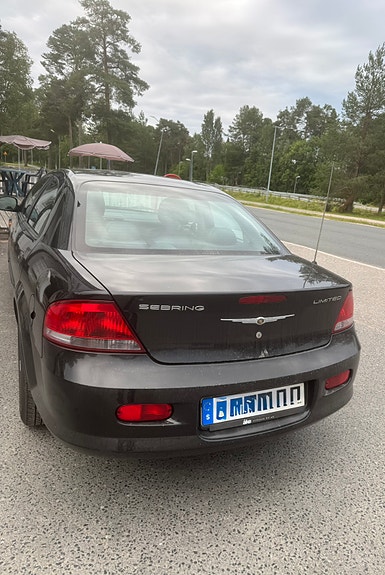 Chrysler Sebring 4 of 7