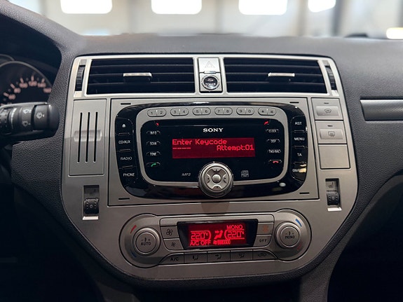 Ford Kuga 23 of 30