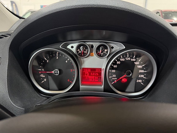Ford Kuga 17 of 18