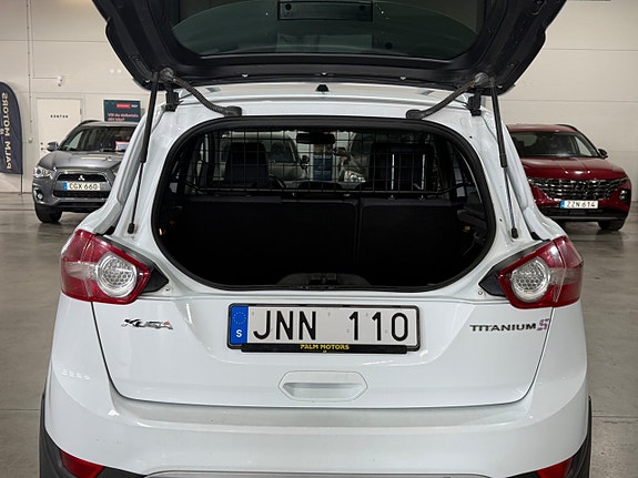 Ford Kuga 10 of 18