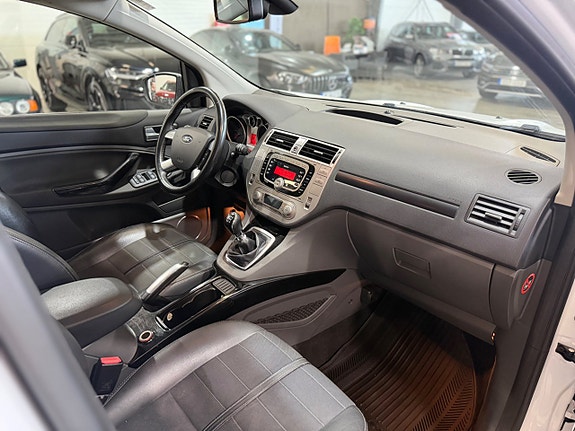 Ford Kuga 18 of 30