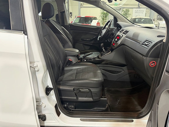 Ford Kuga 15 of 18