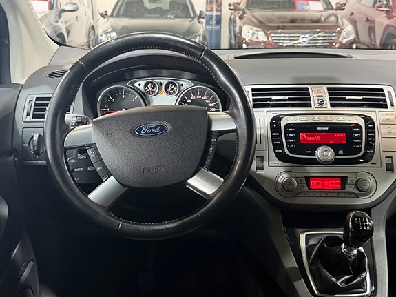 Ford Kuga 16 of 18