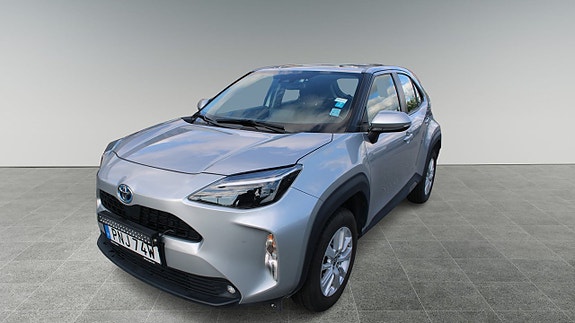 Toyota Yaris Cross 2 of 9