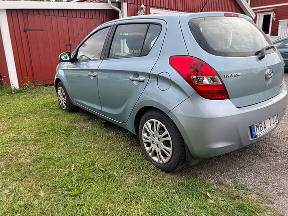 Hyundai i20 6 of 9