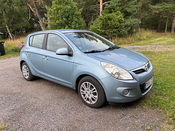 Hyundai i20 3 of 9