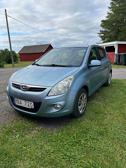 Hyundai i20 4 of 9