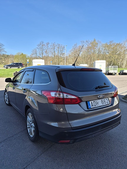Ford Focus 5 of 11