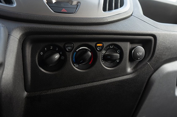 Ford Transit 27 of 29