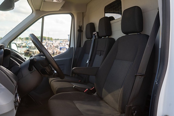 Ford Transit 18 of 29