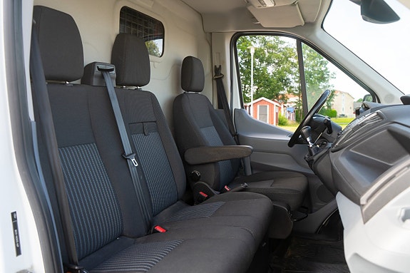 Ford Transit 28 of 29