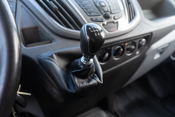 Ford Transit 26 of 29