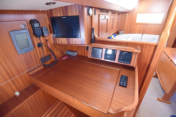 Hallberg Rassy 43 22 of 24