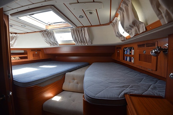 Hallberg Rassy 43 24 of 24