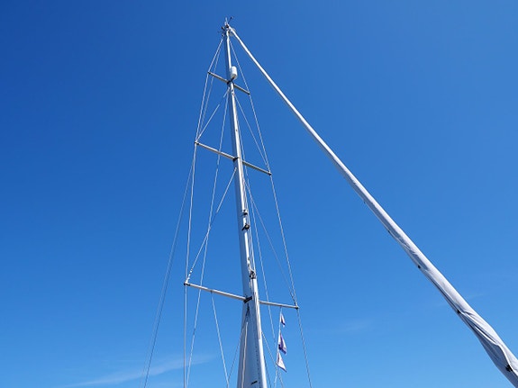 Hallberg Rassy 43 3 of 5