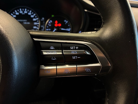 Mazda CX-30 22 of 25