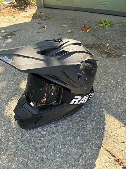 Motocr R9 6 of 8