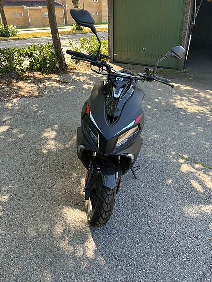 Motocr R9 2 of 8