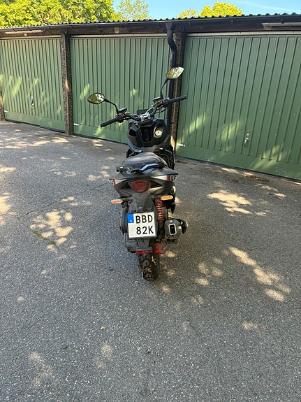 Motocr R9 3 of 8