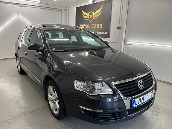 Volkswagen Passat 2 of 26