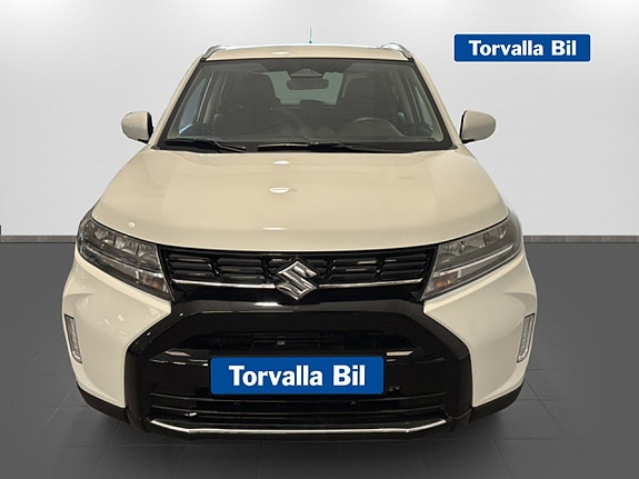 Suzuki Vitara 2 of 17