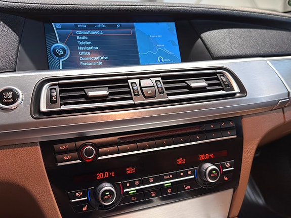 BMW 730 20 of 24