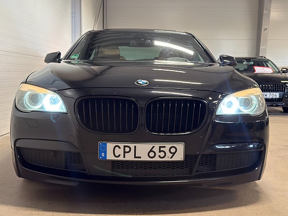 BMW 730 9 of 24