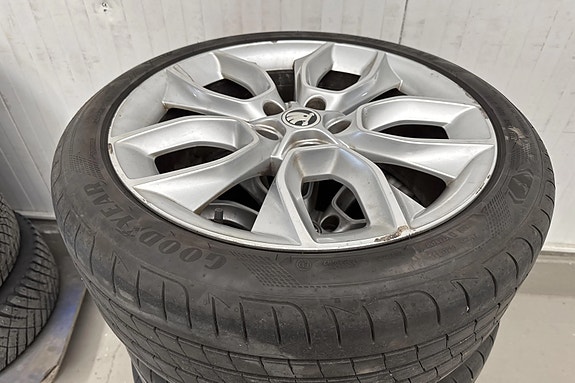Skoda Karoq 8 of 15