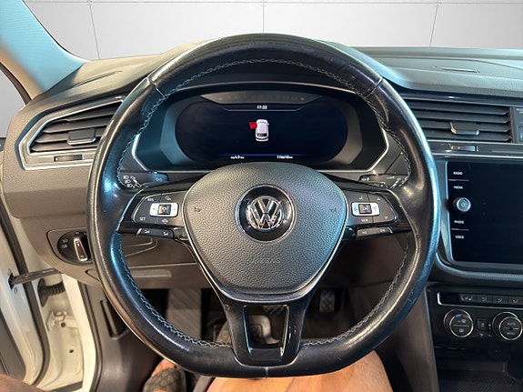 Volkswagen Tiguan Allspace 16 of 22