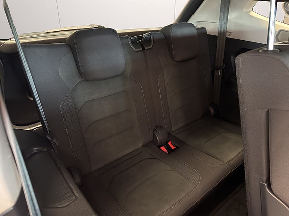 Volkswagen Tiguan Allspace 13 of 22