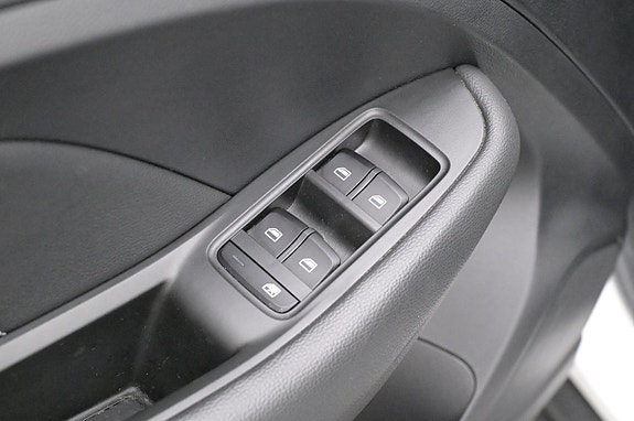 MG ZS 11 of 27