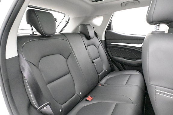MG ZS 23 of 27